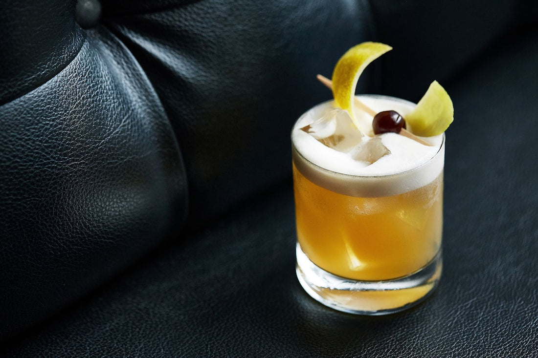 Lyre’s Amaretti Sour