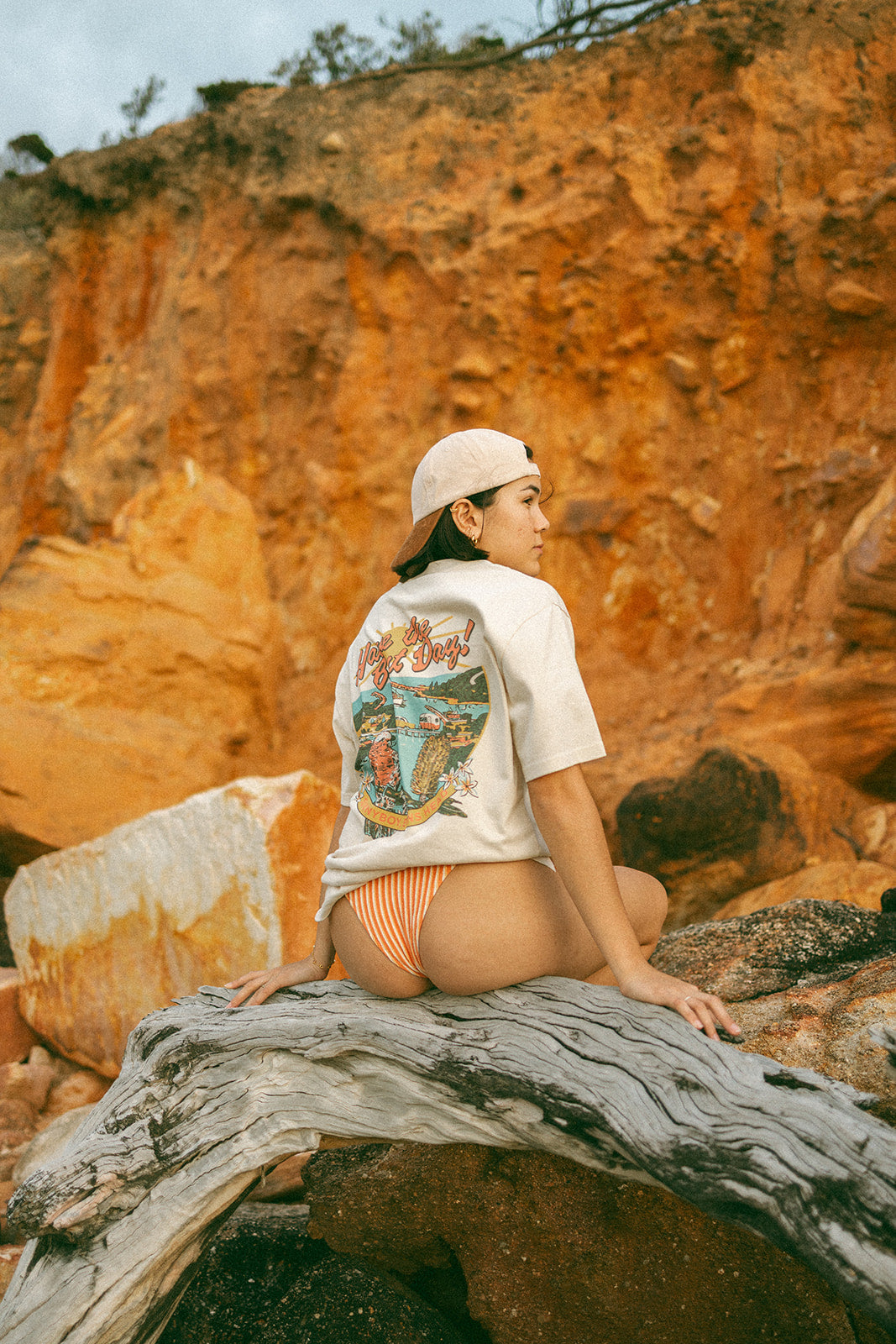 'HAVE THE BEST DAY' TEE (BACK PRINT)